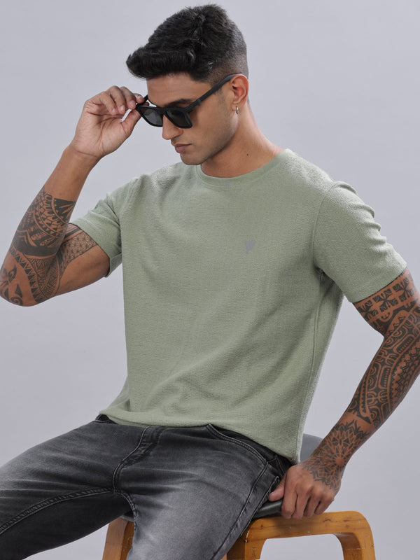 Green Textured Solid Half sleeve Round Neck T-Shirt